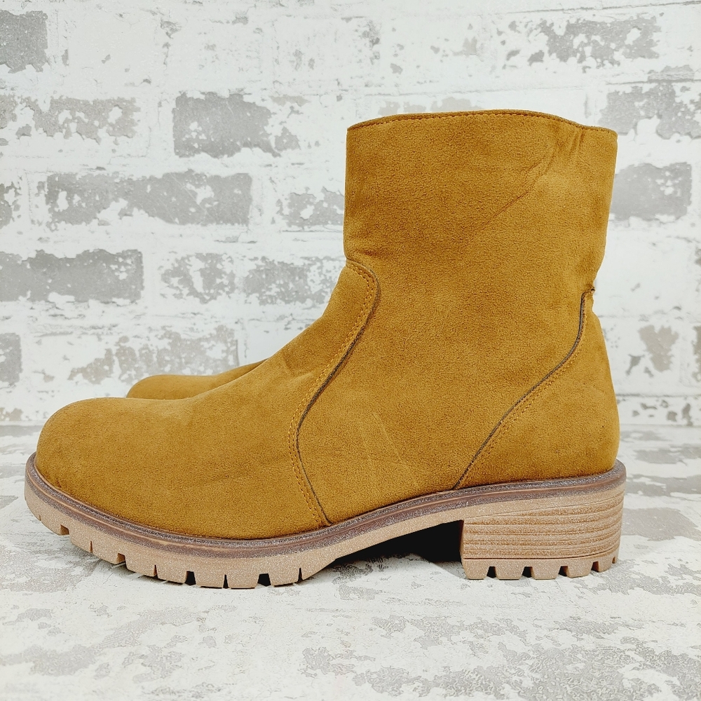 NEW Seven7 Bestie Chelsea Neutral Minimalist Southwestern Western Boots C380